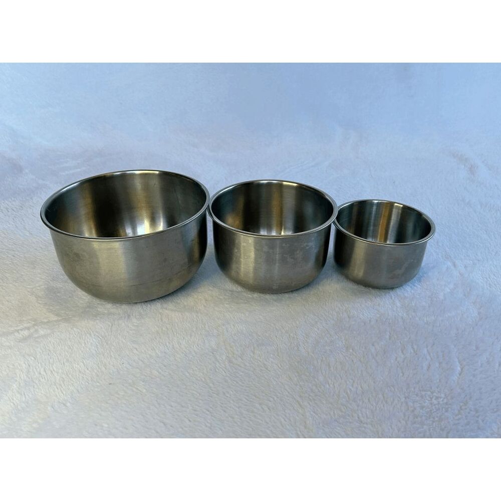 Three Metal Nesting Bowl Set, Kitchen, Cooking/Baking Set - Picture 3 of 8